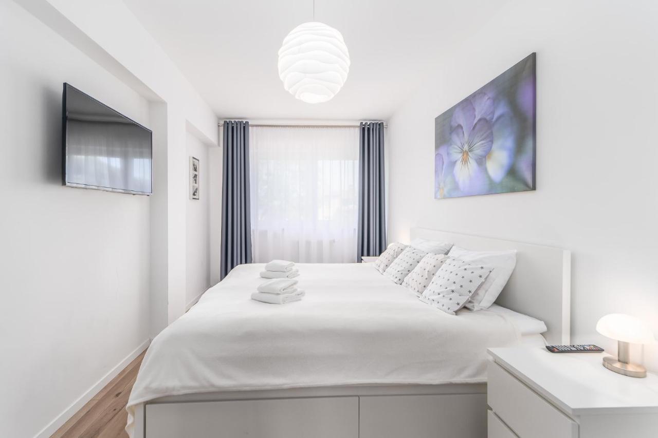 Seaside Breeze Stylish Apartment Balcony & Parking By Noclegi Renters Miedzyzdroje Buitenkant foto
