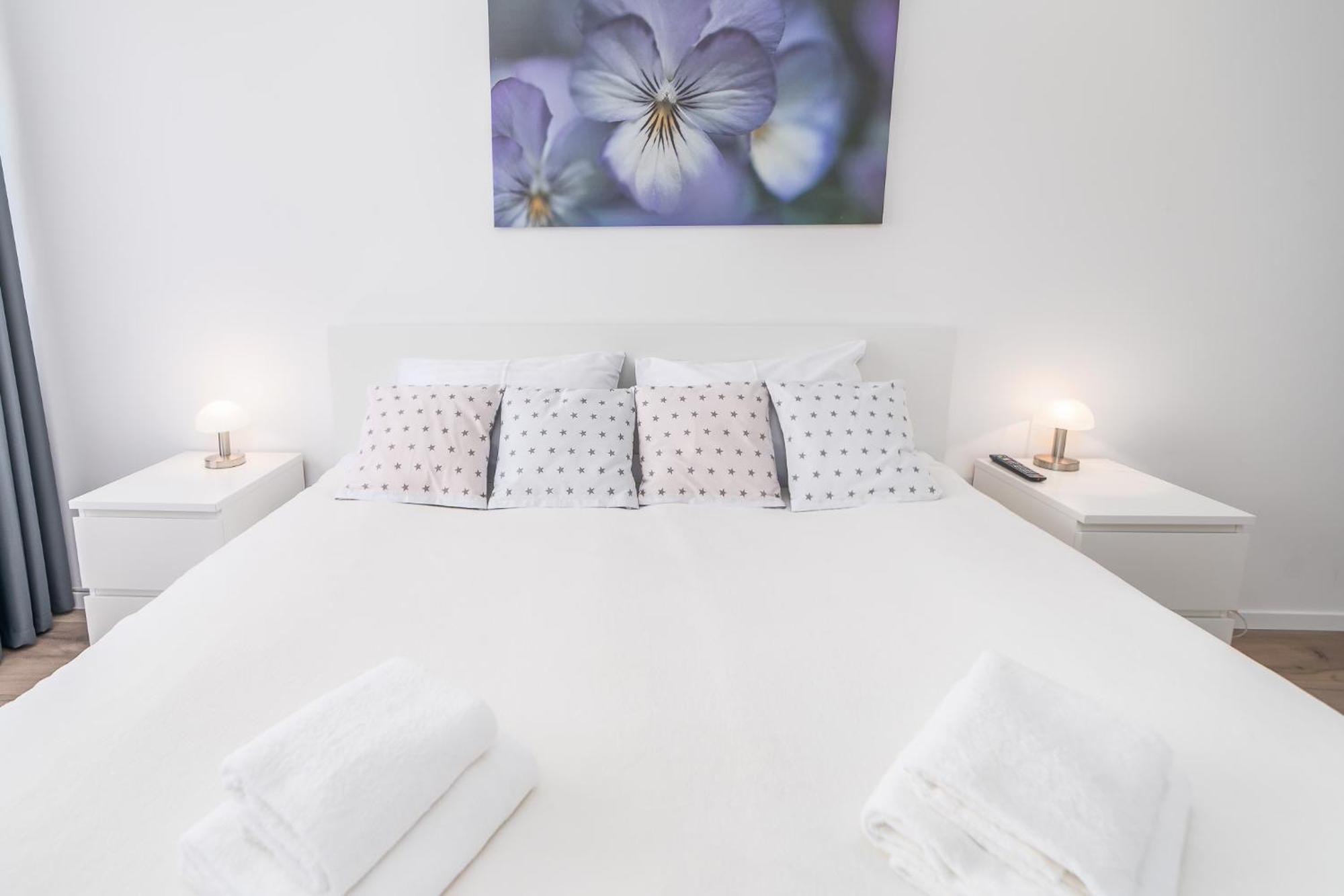 Seaside Breeze Stylish Apartment Balcony & Parking By Noclegi Renters Miedzyzdroje Buitenkant foto