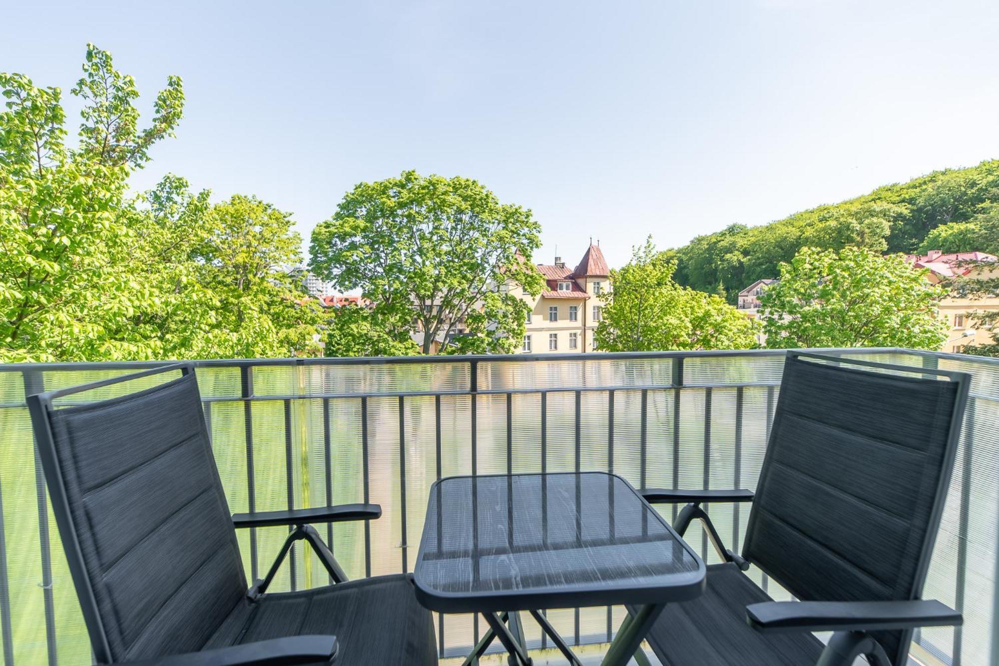 Seaside Breeze Stylish Apartment Balcony & Parking By Noclegi Renters Miedzyzdroje Buitenkant foto