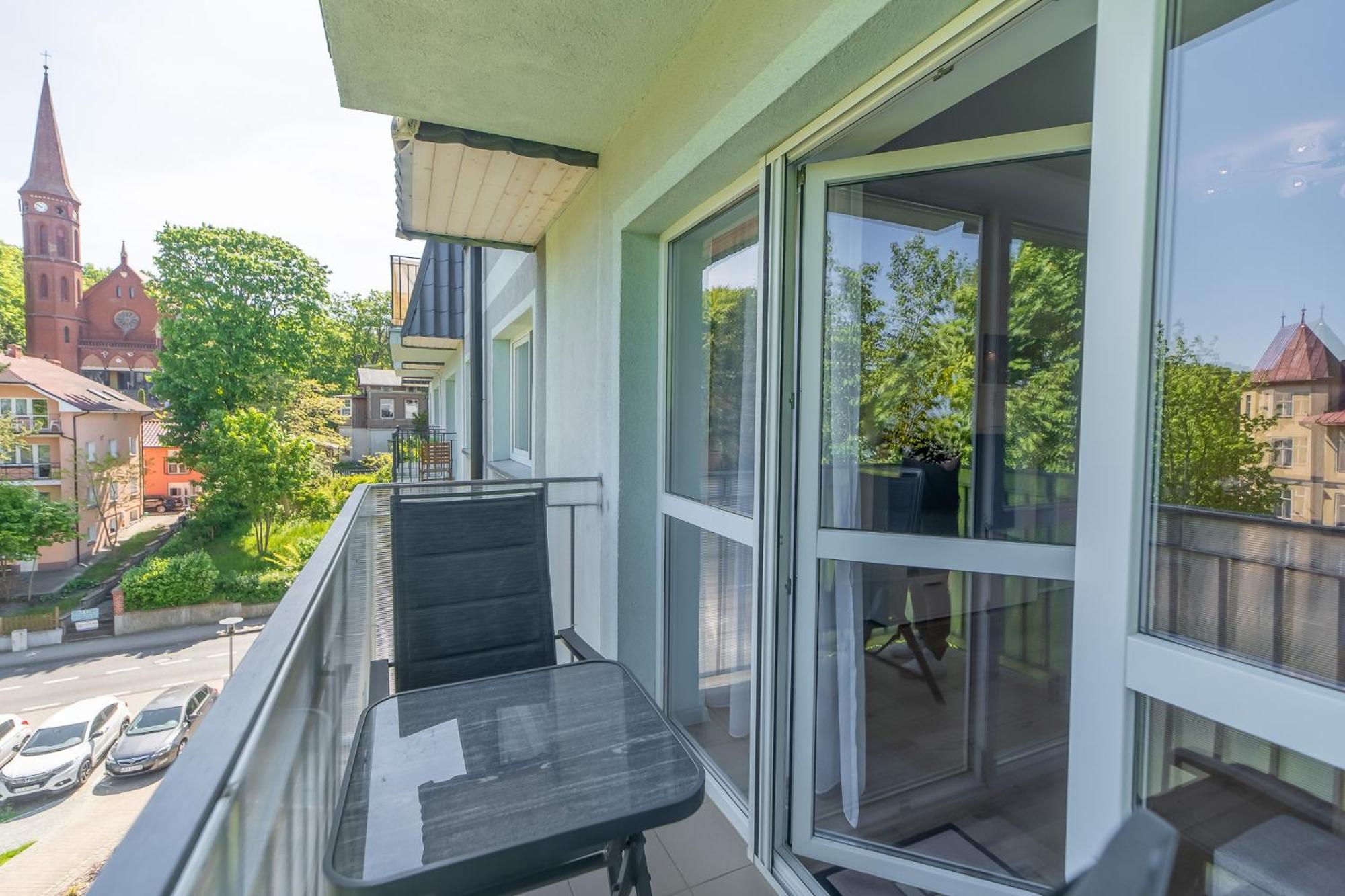Seaside Breeze Stylish Apartment Balcony & Parking By Noclegi Renters Miedzyzdroje Buitenkant foto